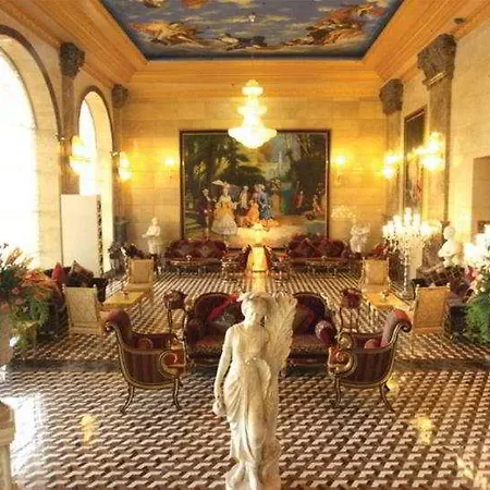 Imperial Palace Hotel